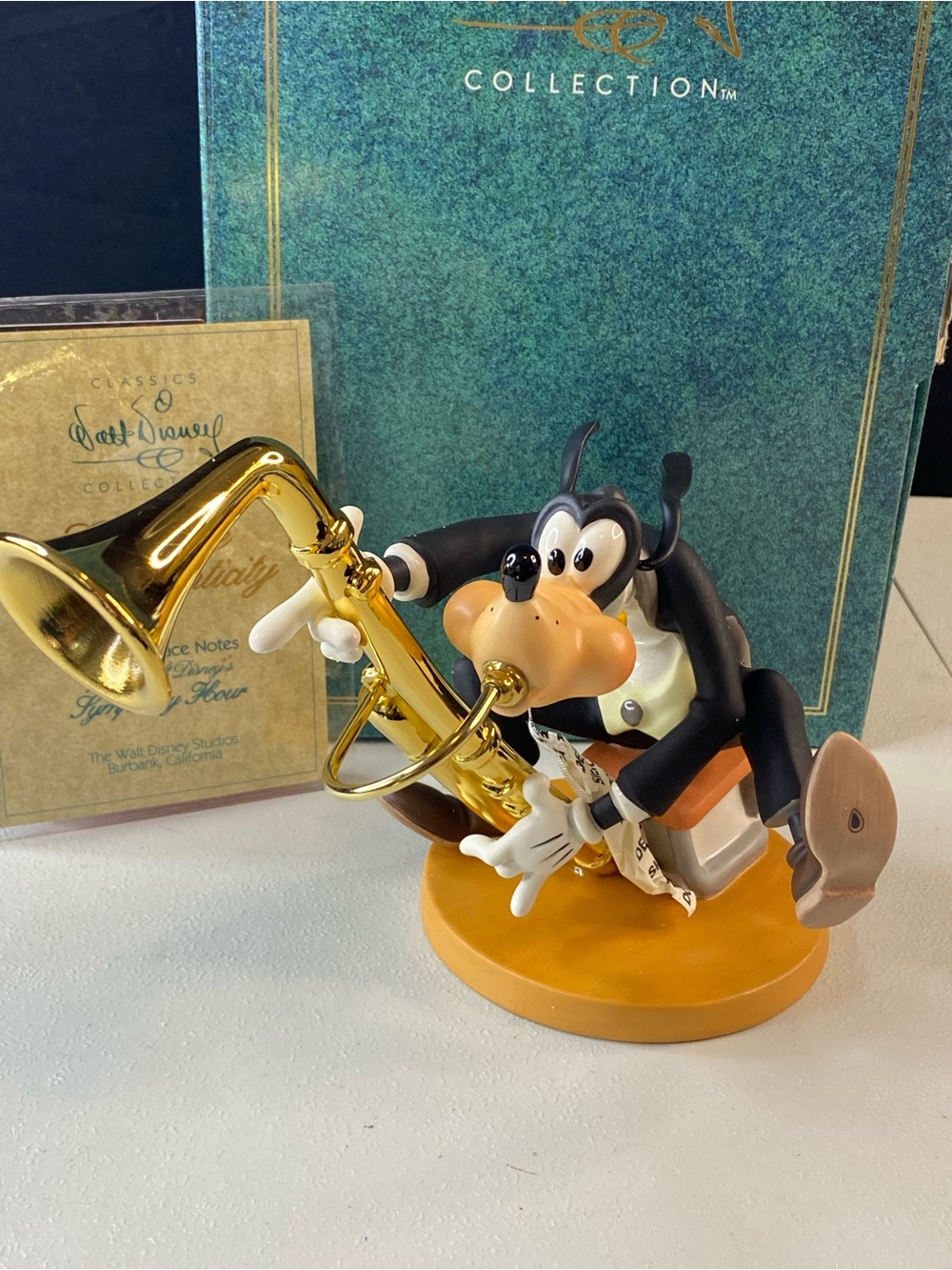 WDCC Symphony Hour Goofy's Grace Notes Disney Box COA